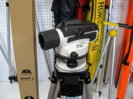 Нивелир ADA Ruber 32 + Рейка ADA STAFF 3 + Штатив на винтах ADA Light S купить в Ноябрьске