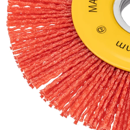 Щетка для УШМ, Denzel 125 мм, плоская, нейлоновая щетина, посадка 22,2 мм, 74461 купить в Ноябрьске