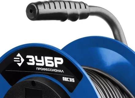 Удлинитель на катушке &quot;ПВС 315&quot;, 30 м, 3500 Вт, 4 гнезда, IP44, ПВС 3х1,5 кв мм, ЗУБР 55081-30 купить в Ноябрьске