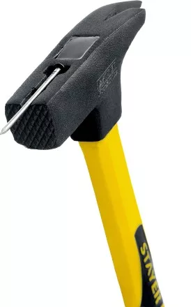 Молоток КРОВЕЛЬЩИКА PRO 600г с фиберглассовой рукояткой, STAYER Professional 20201 20201 купить в Ноябрьске