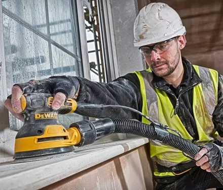 Шлифмашина ЭШМ DeWalt DWE6423 купить в Ноябрьске