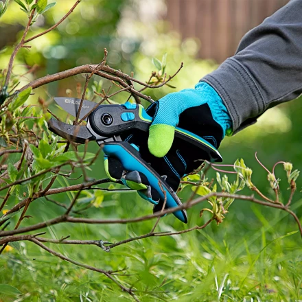 Секатор с наковальней Palisad, 220 мм, регулировка захвата, трехкомпонентные рукоятки, Luxe, 604805 купить в Ноябрьске
