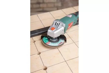 Круг Лепестковый Торцевой (КЛТ) HAMMER КЛТ 1 Ф125х22 Р40 213-016 купить в Ноябрьске