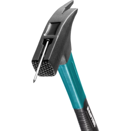 Молоток кровельщика с фиберглассовой рукояткой 20182 купить в Ноябрьске