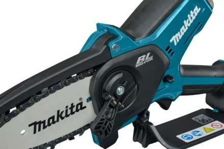 Аккумуляторная цепная пила 12V, 10см Makita UC100DWA (1x АКБ 2 Ач, ЗУ) купить в Ноябрьске
