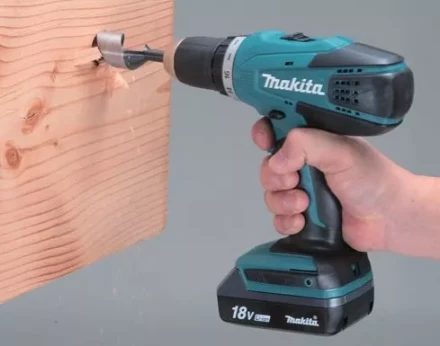 Аккумуляторная дрель-шуруповерт Makita DF457DWLE купить в Ноябрьске