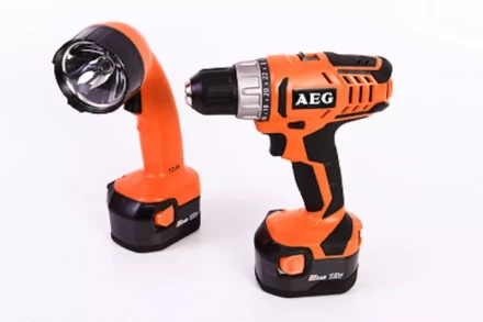 Аккумуляторная дрель AEG BS 12 G2 NC-142 CF 443769 купить в Ноябрьске