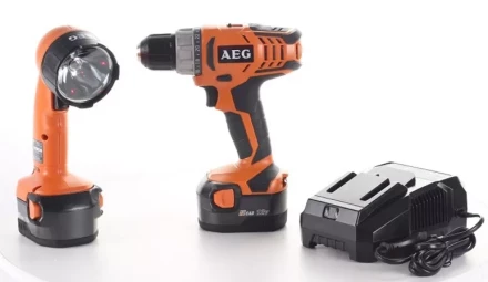 Аккумуляторная дрель AEG BS 12 G2 NC-142 CF 443769 купить в Ноябрьске