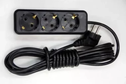 Удлинитель бытовой 3,0м 3роз. ЭНКОР 1/30 У16-00 69571 купить в Ноябрьске