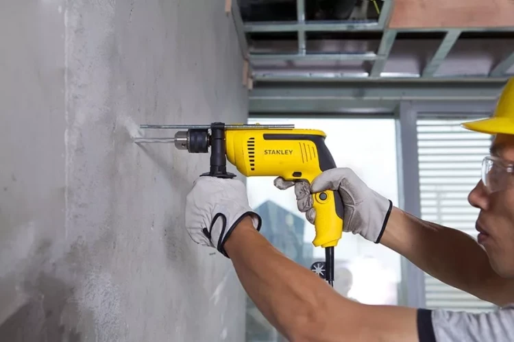 Дрель ударная Stanley SDH700 C купить в Ноябрьске