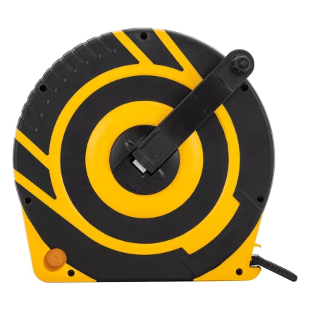 Рулетка геодезическая 50 м х 15 мм  Denzel 31292, закрытый корпус, фиберглассовая лента купить в Ноябрьске