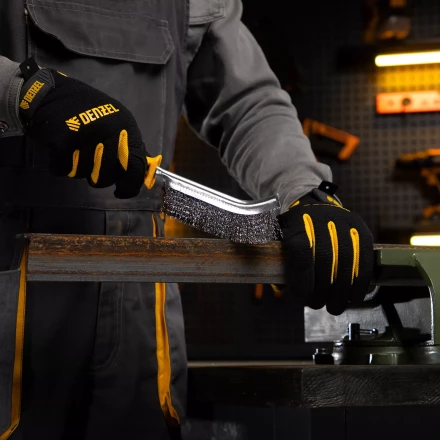 Щетка металлическая с пластмассовой ручкой, нержавеющая проволока Denzel 748287 купить в Ноябрьске