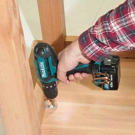 Дрель-шуруповерт аккумуляторная Makita DF331DWAE купить в Ноябрьске