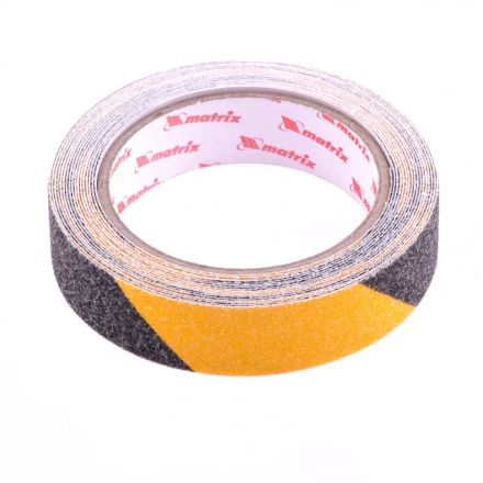 Лента клейкая противоскользящая черно-желтая 25 мм x 5 м Matrix 88717 купить в Ноябрьске