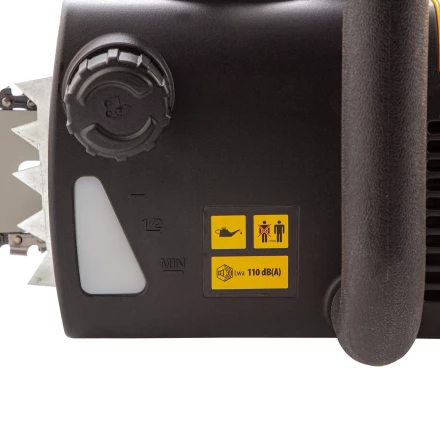 Пила цепная электрическая Denzel EDS-2000, 2 кВт,продольная, шина 40 см, шаг 3/8, паз 1.3 мм, 56 звеньев 95618 купить в Ноябрьске