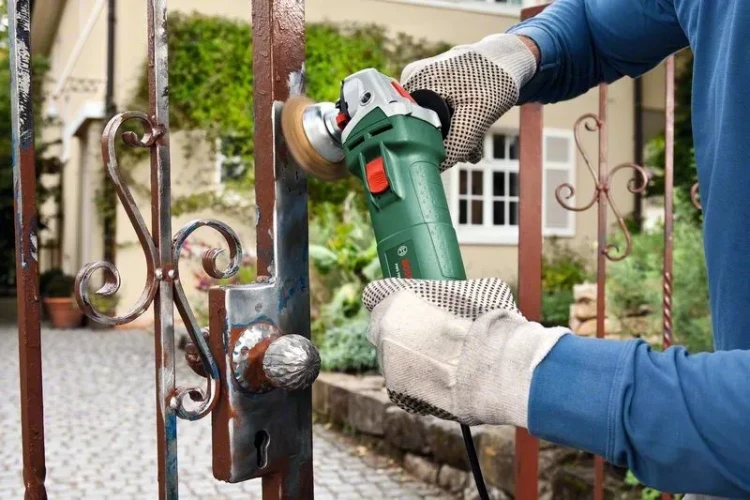 Углошлифовальная машина BOSCH PWS 700-115 (0.603.3A2.020) купить в Ноябрьске