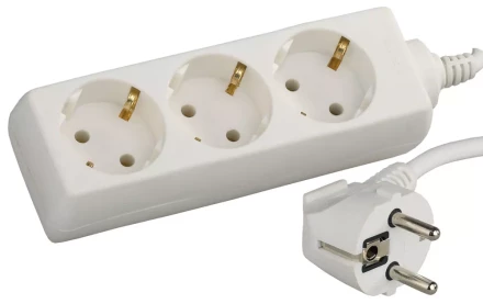 Удлинитель СВЕТОЗАР электрический с заземлением, евро, 3 гнезда, 3м SV-55033-3 купить в Ноябрьске