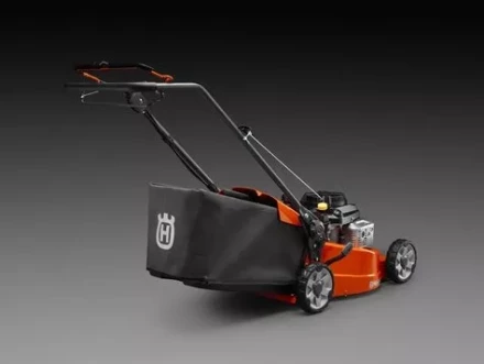 Газонокосилка бензиновая Husqvarna LC 551SP. Профи самоходная KawasakiFJ180 купить в Ноябрьске