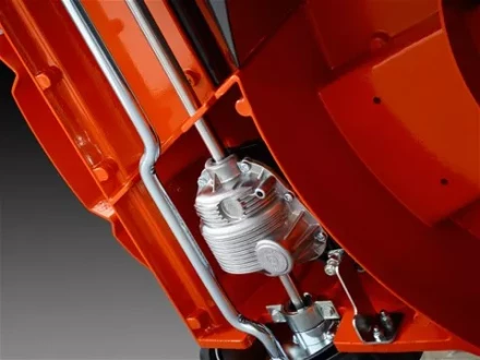 Газонокосилка бензиновая Husqvarna LC 551SP. Профи самоходная KawasakiFJ180 купить в Ноябрьске