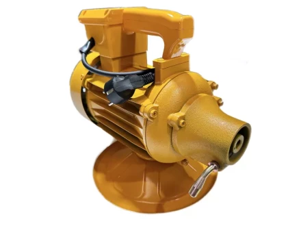 Электропривод глубинного вибратора для бетона TOR ZN70-C 1024064 купить в Ноябрьске