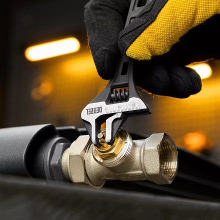 Ключ разводной Denzel, 150 мм, CrV, кованый 15747 купить в Ноябрьске