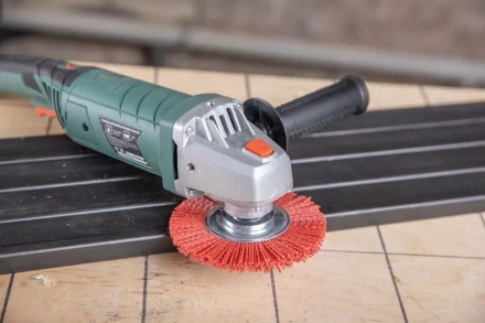 Кордщетка HAMMER плоская 125мм для УШМ нейлон (207-115) купить в Ноябрьске