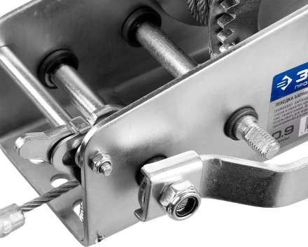 Лебедка ручная барабанная ЗУБР &quot;ПРОФЕССИОНАЛ&quot;, тяговая, тросовая, 0.9 т, 8 м 43113-0.9_z01 купить в Ноябрьске