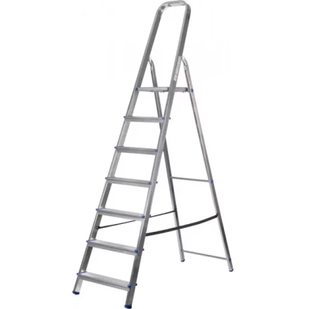 Лестница-стремянка ЗУБР алюминиевая, усиленный профиль, 7 ступеней 38805-07 купить в Ноябрьске