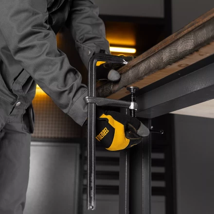 Струбцина Denzel F-образная, 100x300мм, кованая 20470 купить в Ноябрьске