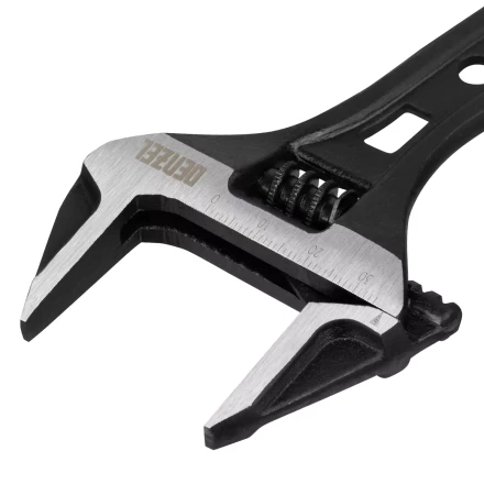 Ключ разводной Denzel 135 мм, CrV, кованый, укороченная рукоятка 15752 купить в Ноябрьске