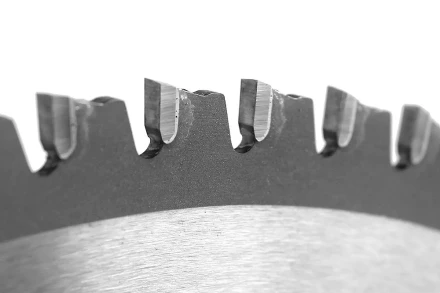 Твердосплавный диск для резки сэндвич панелей Messer. Диаметр 320 мм. купить в Ноябрьске