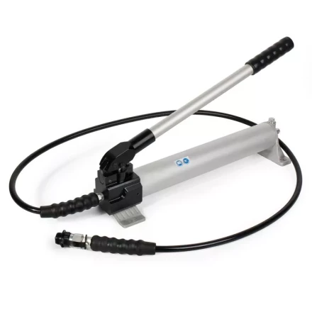 Помпа гидравлическая ручная ПМР-7009А КВТ купить в Ноябрьске