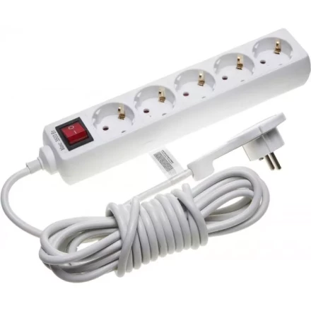 Удлинитель СВЕТОЗАР электрический с заземлением и выключателем, защитные шторки, компактная вилка, евро, 5 гнезд, 5м 55055-5-C купить в Ноябрьске