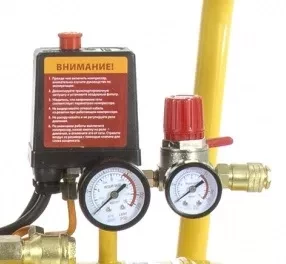 Компрессор масляный поршневой прямой привод DENZEL PC 50-260 58073 купить в Ноябрьске