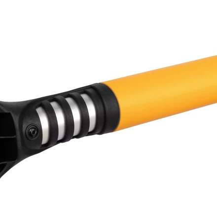 Щетка-сметка для снега со скребком 600 мм Denzel 55325 купить в Ноябрьске