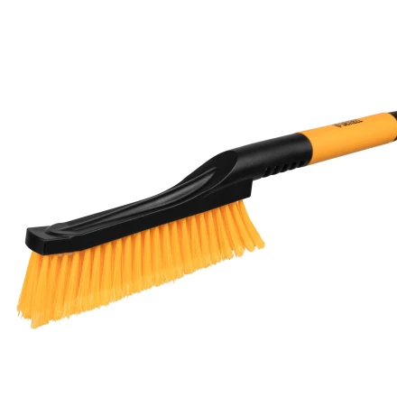 Щетка-сметка для снега со скребком 600 мм Denzel 55325 купить в Ноябрьске