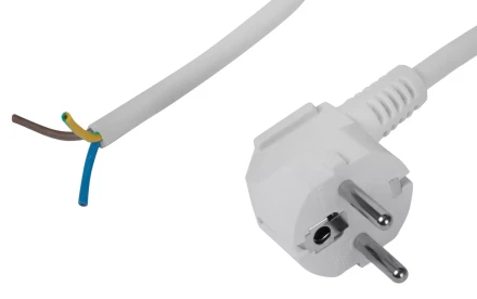 Шнур СВЕТОЗАР с вилкой соединительный для электроприборов, 3 м, 3600 Вт, 3*0.75кв.мм SV-55143-3 купить в Ноябрьске