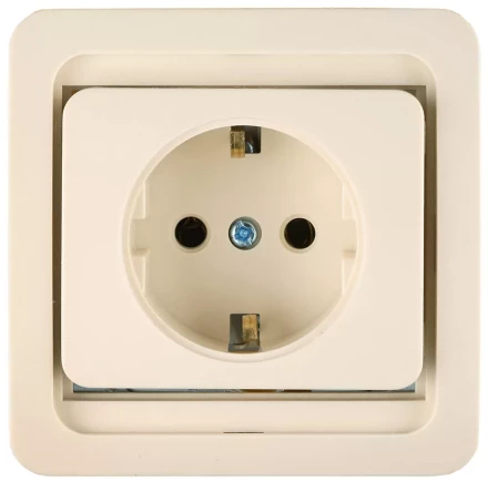 Розетка СВЕТОЗАР &quot;ГАММА&quot; одинарная, с заземлением, цвет бежевый, 16А/~250В SV-54105-B купить в Ноябрьске