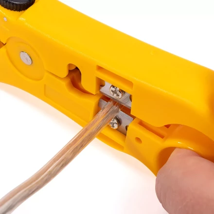 Стриппер КВТ КС-332 для снятия изоляции с коаксиального кабеля (89440) купить в Ноябрьске