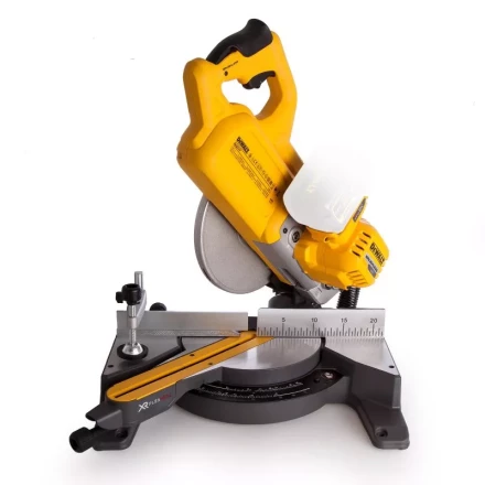 Пила торцовочная DCS 777N FLEXVOLT DeWalt аккумуляторная купить в Ноябрьске