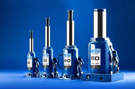 Домкрат гидравлический бутылочный T50, 4т, 192-374мм, в кейсе, ЗУБР Профессионал 43060-4-K 43060-4-K_z01 купить в Ноябрьске