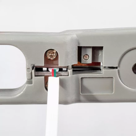 Стриппер КВТ КС-501 для снятия изоляции и оболочки с UTP кабелей (84826) купить в Ноябрьске