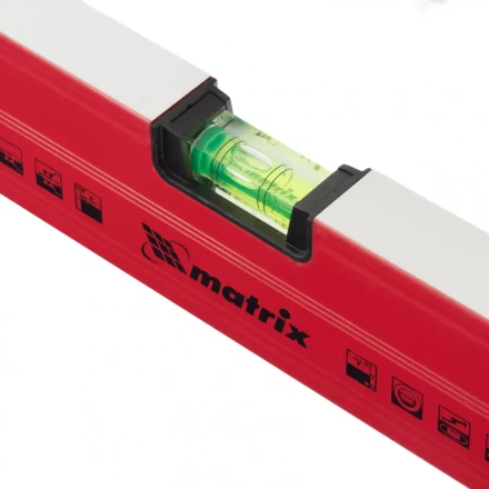 Уровень алюминиевый магнитный 2000 мм фрезерованный 3 глазка 1 зеркальный усиленный  MATRIX 34720 купить в Ноябрьске