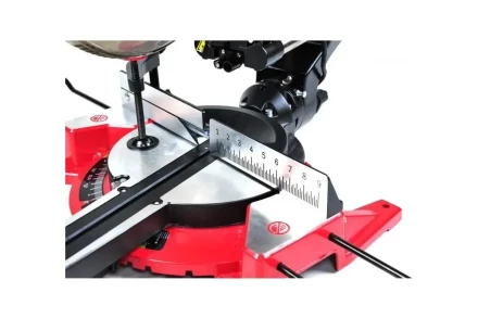 Пила торцовочная ELITECH ПТ 2030К (E2006.003.00) купить в Ноябрьске