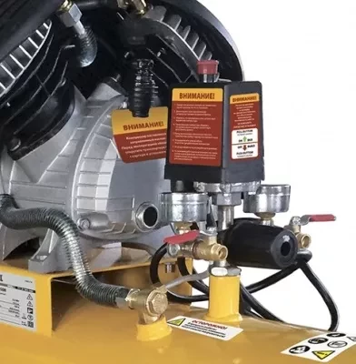 Компрессор масляный поршневой прямой привод  DENZEL PC 2/100-360 58078 купить в Ноябрьске