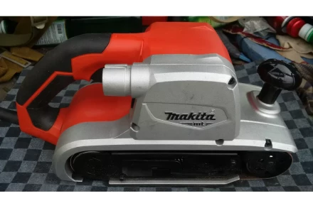 Ленточная шлифмашина Makita M9400 купить в Ноябрьске