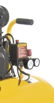 Компрессор масляный поршневой ременной  DENZEL PC 2/100-400 Х-PRO 58074 купить в Ноябрьске