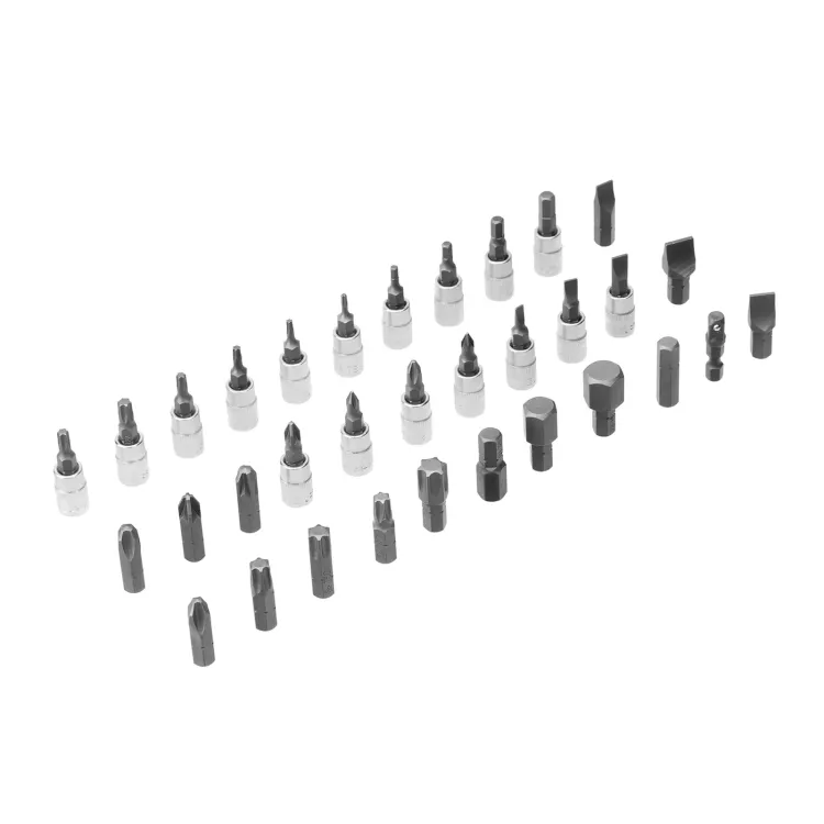 Набор инструментов Denzel, 1/2", 1/4", CrV, S2, пластиковый кейс, 82 предмета 15809 купить в Ноябрьске