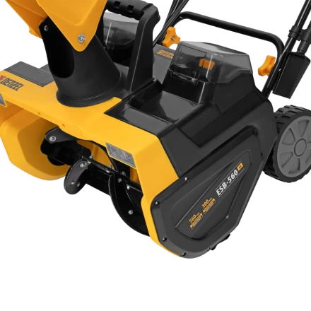 Снегоуборочная машина аккумуляторная, ESB-560Li, 560 мм, 40В, 2 АКБ 5 Ач, ЗУ, метал. шнек Denzel 97639 купить в Ноябрьске