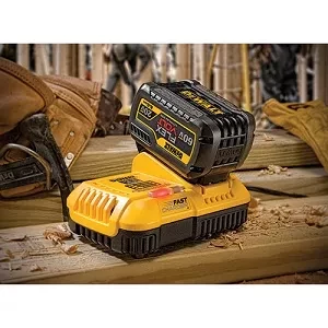 Зарядное устройство XR DCB118 Flexvolt DeWalt купить в Ноябрьске